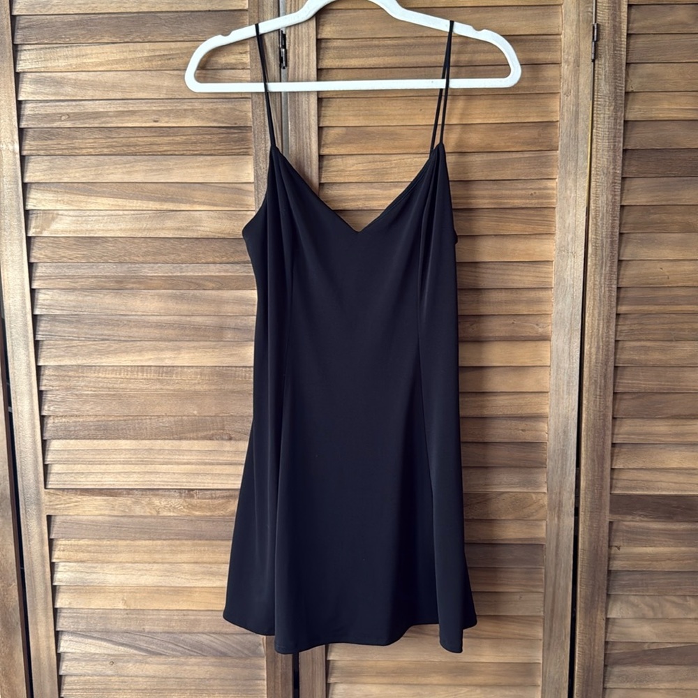 Silence + noise size medium spaghetti strap mini dress with scoop back detail